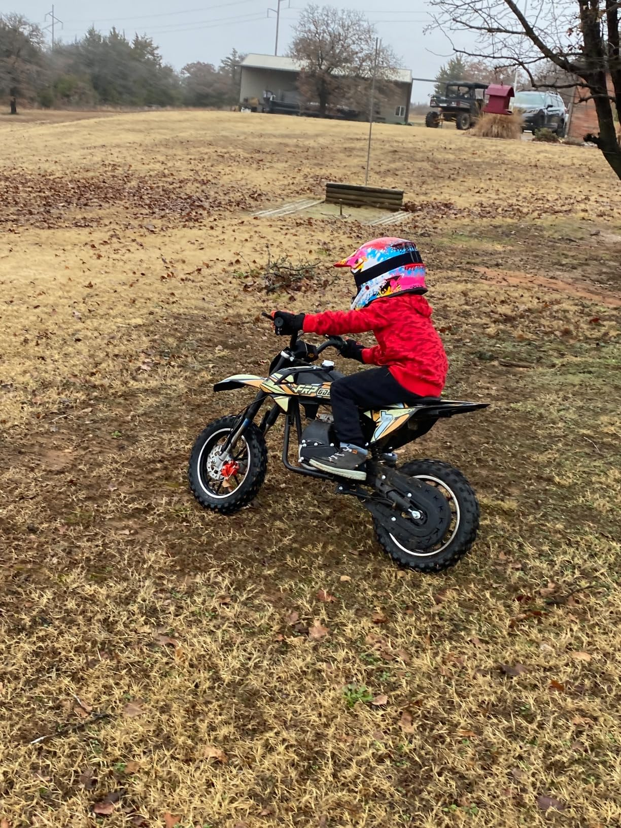 40cc vs 50cc: What Size Dirt Bike is Right for My Child's Age?