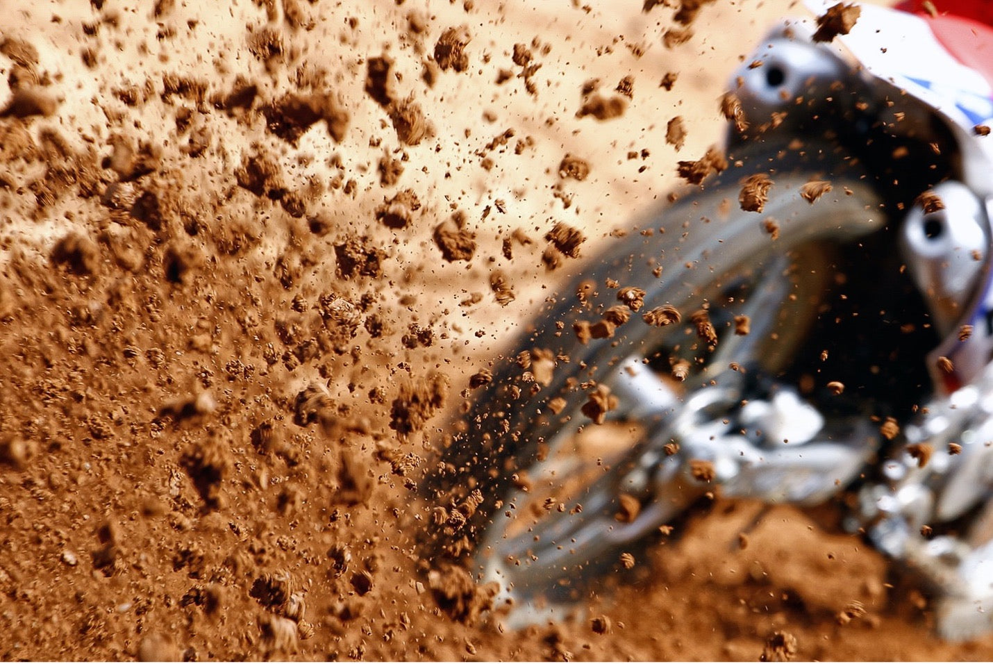 How to Develop Your Child's Leadership Skills Through Dirt Bike Riding